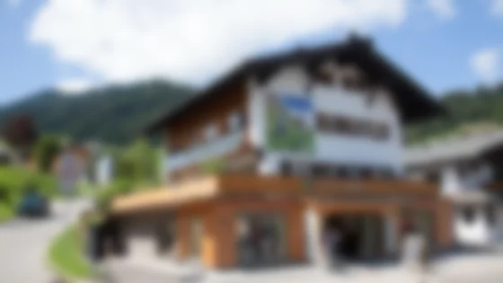 Sport Pauli Geschäft in den Alpen © Sport Kessler GmbH